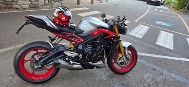 Triumph street triple rx 765