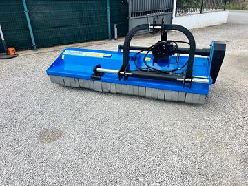 TRINCIA USATA AGRICOM 230 CON SPOSTAMENTO