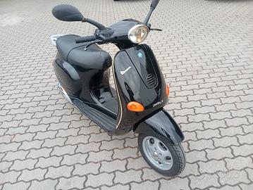 vespa 125 et4