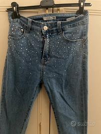 Jeans con strass