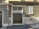 via-d-azeglio-box-auto-con-acqua-e-luce-