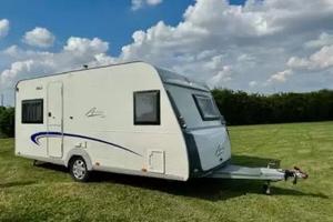 Caravan Burstner Averso 460 TS