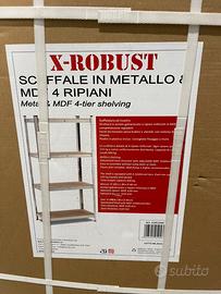 Scaffale metallico con piani in MDF