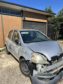 Toyota Yaris incidentata