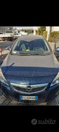 auto opel  astra usata