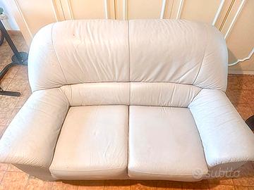 🛋️ Divano grigio 2 posti – usato in buono stato