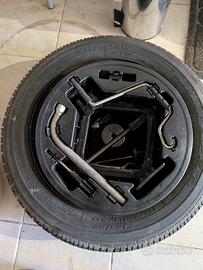 Cerchione e gomma grande punto 06 nuove