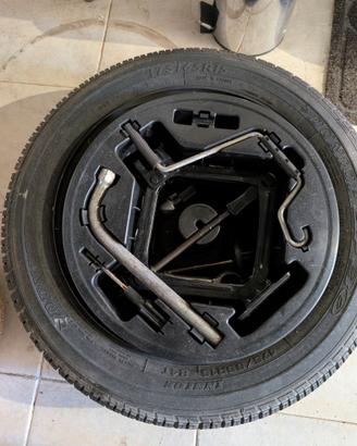 Cerchione e gomma grande punto 06 nuove