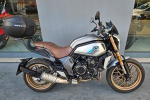 CF Moto 700CL-X - 2024
