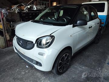 ricambi Smart 453 ..5 porte