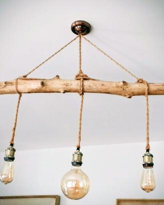 Lampadario in legno artigianale