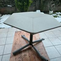 Tavolino in pelle per salotto 