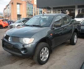 Mitsubishi L200 2.5 DI-D/136CV DC Invite DPF