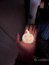 Zucca di halloween fluorescente