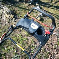 Tagliaerba trazionato