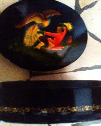 SCATOLINA LACCATA VINTAGE  RUSSA inizio anni’60