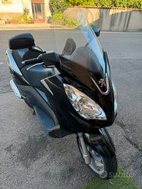 Scooter Peugeot stalles300