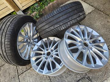 4 cerchi in lega 17", 2 gomme Michelin (225/45 R17