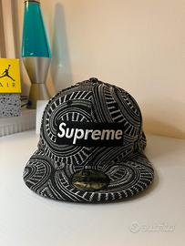 Cappellino Supreme x New Era 59FIFTY