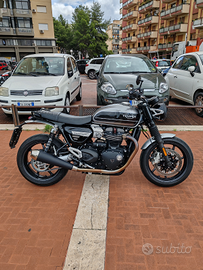 Triumph speed twin 1200