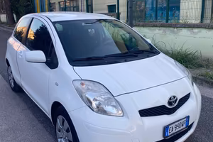 Toyota Yaris 1.4 D-4D DPF Anno 2010 TAGLIANDATA
