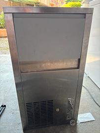 Macchina del ghiaccio