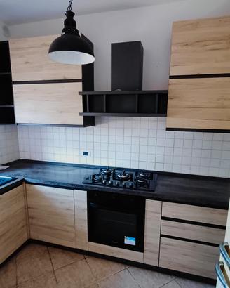 cucina completa ad angolo