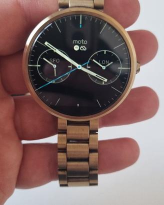 Smart Watch Moto 360 Motorola color oro con carica