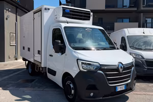 RENAULT MASTER 2.3 FRIGO CON PARATIA