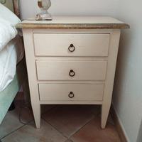 Struttura letto più comodini shabby/provenzale