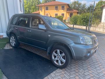 Nissan X-Trail 2.2 dCi Elegance