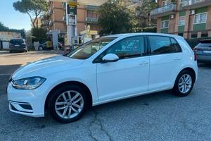 Volkswagen Golf 1.0 TSI 85 CV 5p. Trendline BlueMo