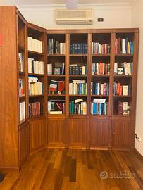 Libreria di alta ebanisteria in ciliegio a moduli