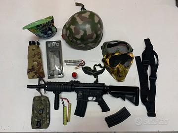Attrezzatura per sport con pallini e/o paintball