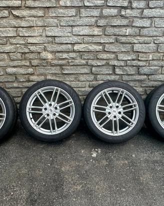 Cerchi in lega Racer 8Jx18 ET 45 5x112 foro 66,6