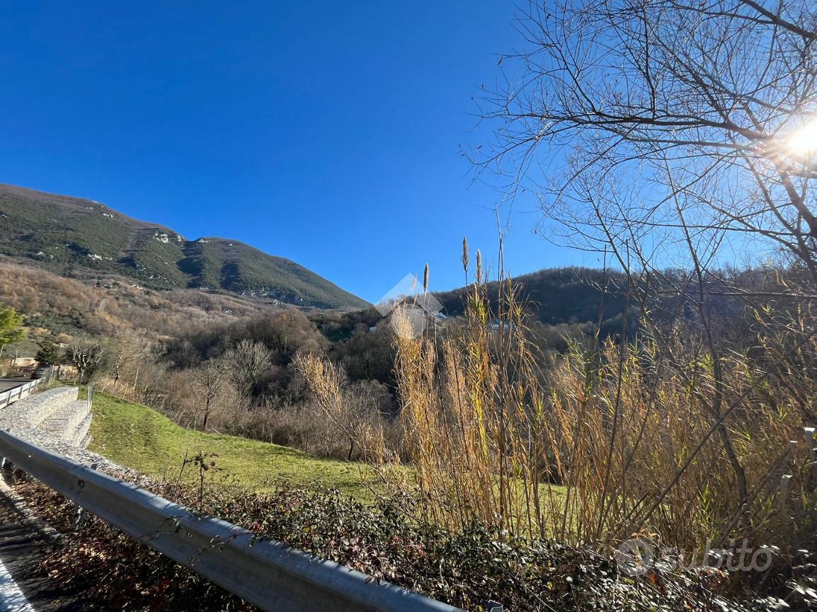 TER. RESIDENZIALE A SUBIACO - Vista 2