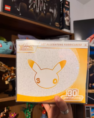 Pokemon ETB sealed 30th