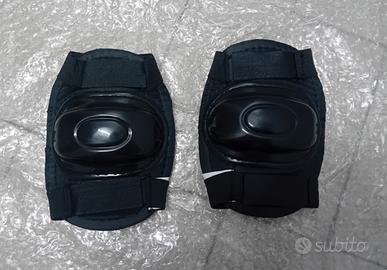 Set Protezione Ginocchiere e Gomitiere Nuovo 
