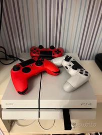Ps4 con due joistic