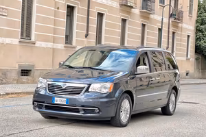 Lancia Voyager 2.8 Turbodiesel Platinum 177 CV