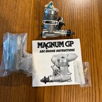 Motore Magmum gp 2,5 e attrezzi per accensione