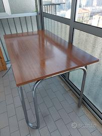 Tavolo in stile anni '70