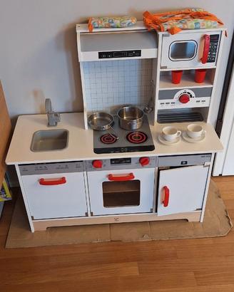 Cucina giocattolo