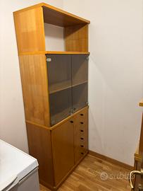 Mobili versatili in legno di abete