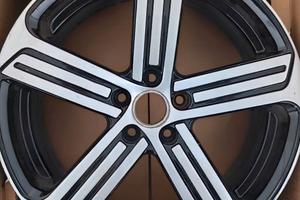 Cerchi e gomme golf 19