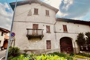 CASA SEMINDIPENDENTE A CARAVAGGIO