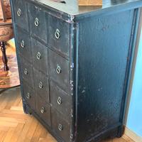 Mobile cinese da farmacia vintage