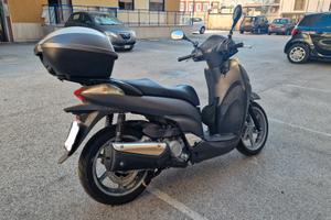  Honda sh 300 