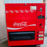 Ex distributore coca-cola anni 70 /80 a gettoni 