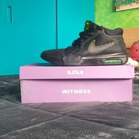 scarpe basket  LeBron Witness